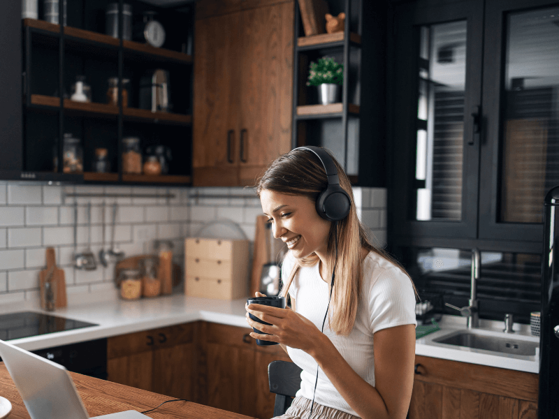 How To Get a Remote Working Job in 2024